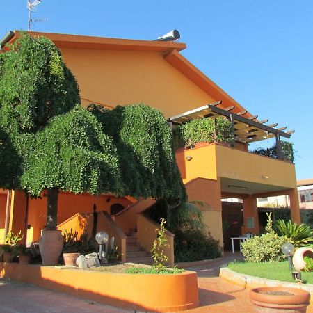 Casa Vacanze Villa Carmela Porto Torres Exteriör bild